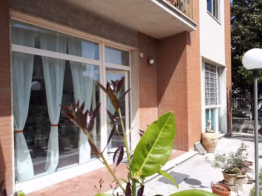 Bed and breakfast IL VIALE Montecosaro CIN IT043028BTC2BSMD