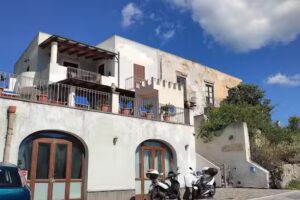 Bed and Breakfast Villaartemis
