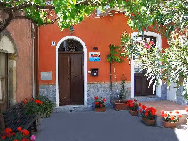 Bed & Breakfast I MASTRAZZI Riposto