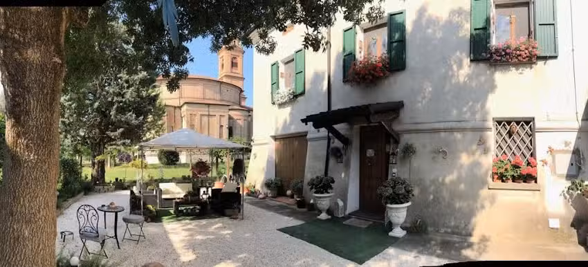 Bed & Breakfast “Il Castello di Alberico”