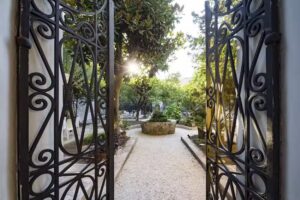 Bed&Garden Il giardino di Tonia – Oplontis Guest House – AFFITTI BREVI E LUNGHI (+30gg)