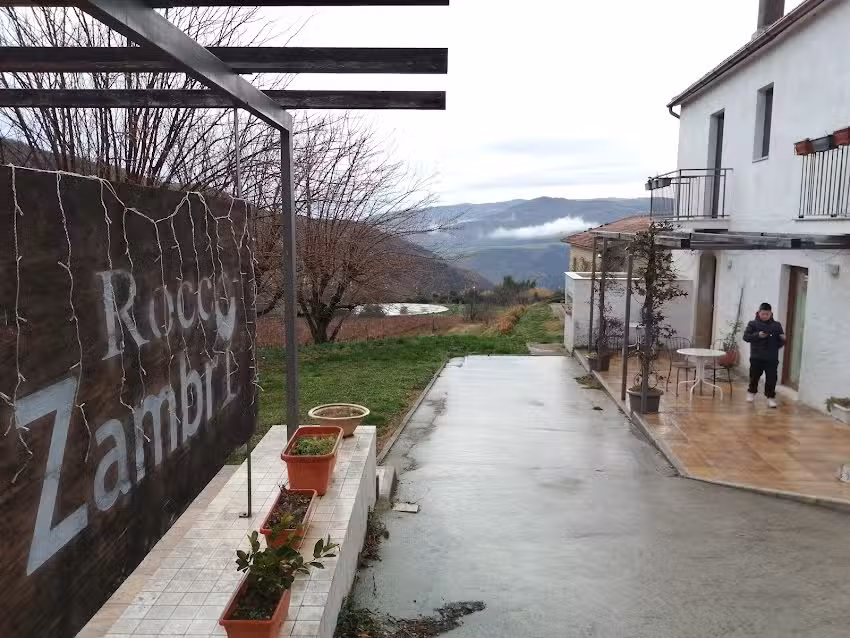 Bed & Wine Rocco Zambri