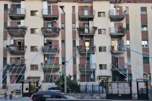 BESO DIMORE PARTENOPEE