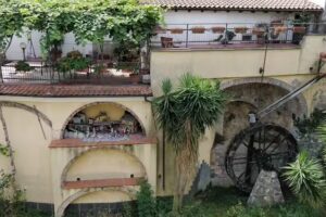 bike resort overland