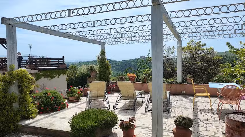 Bio Agriturismo Montemenardo