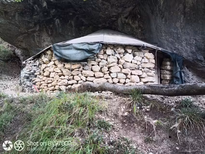 Bivacco Grotta dei Porci