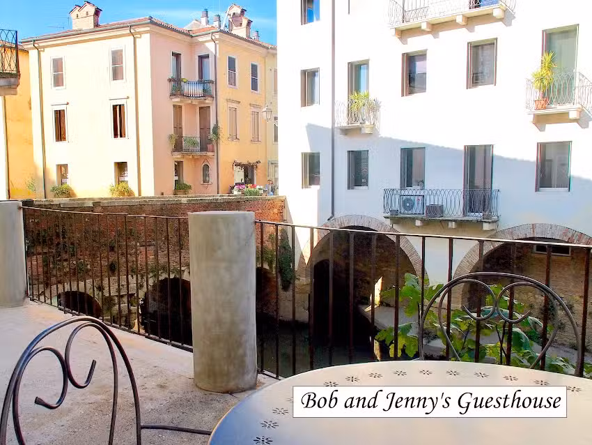 Bob and Jenny’s River House Downtown