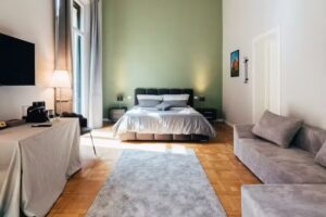 Bologna Suites – Private Bathroom