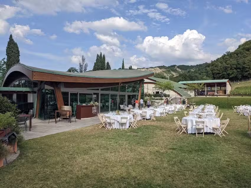 Borgo dei Guidi – nella tenuta di Poderi dal Nespoli