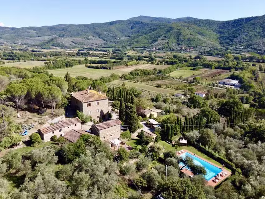 Borgo Dolci Colline – Agriturismo e Ristorante