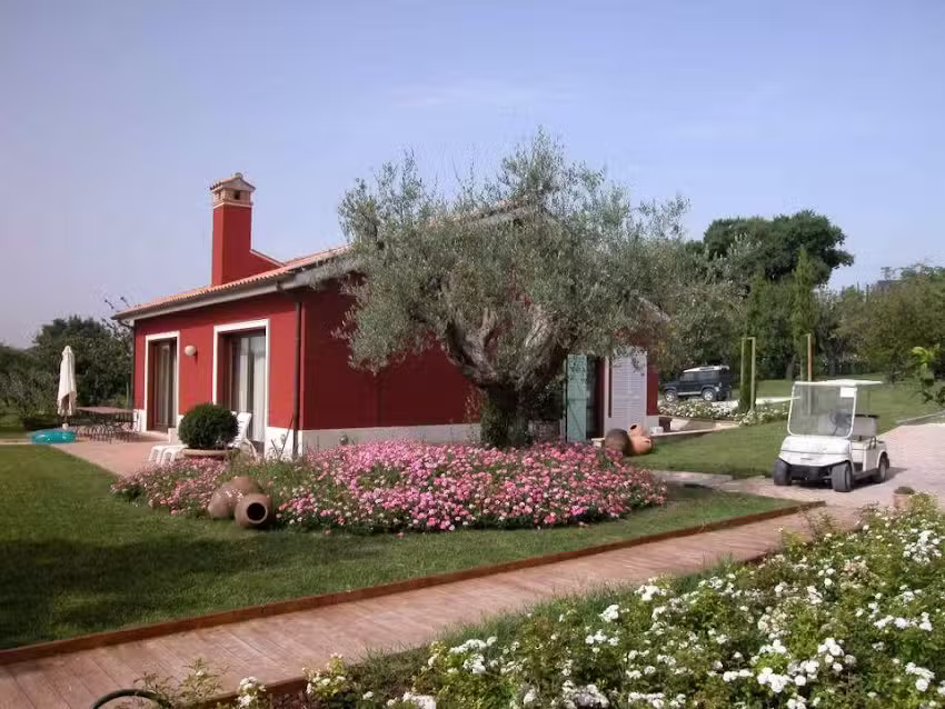 Borgo Rosso Country House