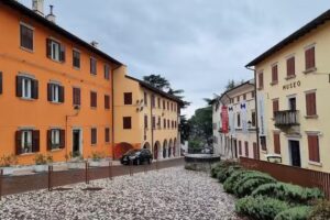 Borgocastello3 – Vineria – Enoteca – Camere – Suite