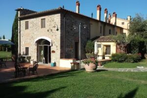 C&C hospitality in Tuscany ricevimenti piscina