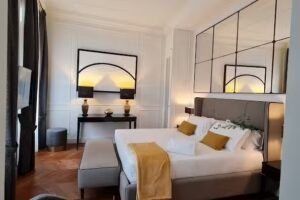 CALZAIUOLI3 LUXURY FLAT