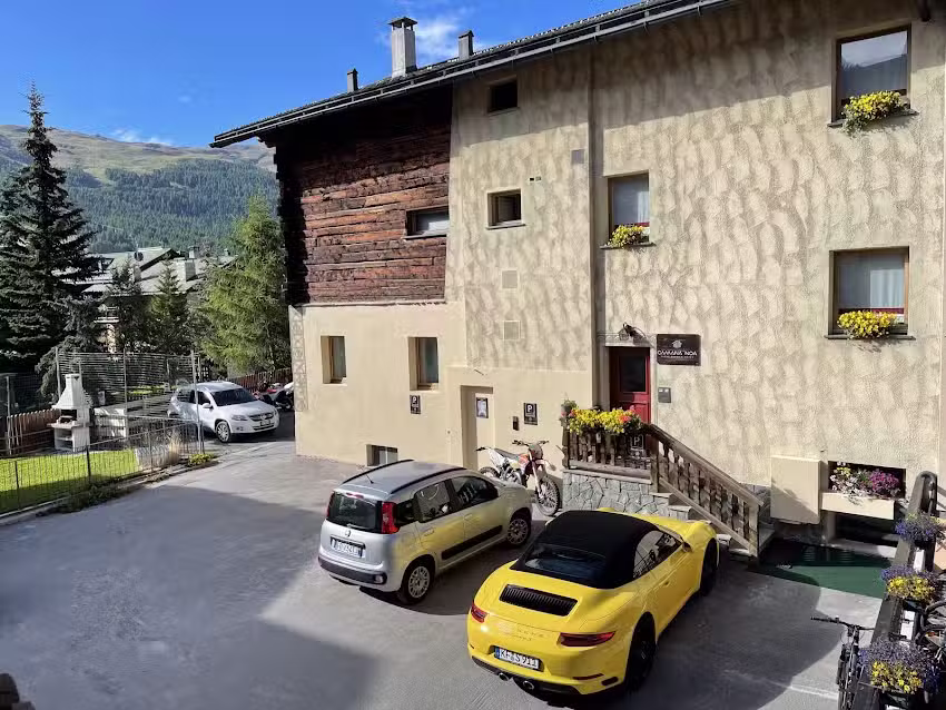 Camana Noa Alpine Rooms & Suites