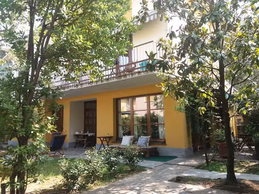 Camere private con living e cucina