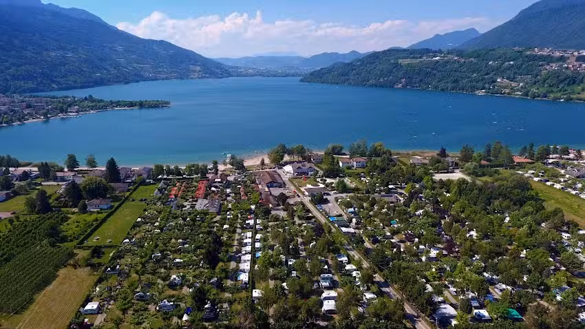 Camping Punta Lago Village