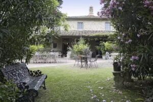 Candida’s Chianti House