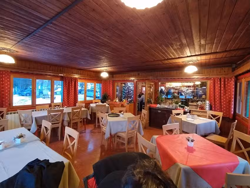 Capanna Edelweiss ristorante bar con camere