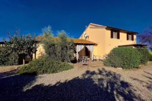 Carpine Agriturismo Bio in Maremma