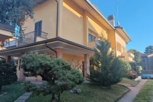 Casa Adriana -Accogliente B&B NON FUMATORI a due passi dal metrò di Milano (CIN IT015081C2ZNNT2TJE – CIR 015081-CNI-00008)