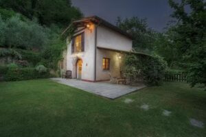 Casa al Fiume – Villa with private pool – 4+2
