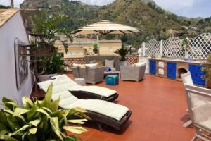 Casa Arico’ & Shatulle Suites