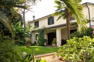 Casa del Pino Bed and Breakfast
