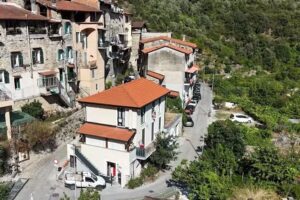 Casa del Sole Rocchetta Nervina