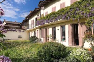 Casa Monrè – Vezza d’Alba