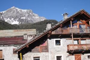 Casa per Ferie LA CINCIARELLA di Ester Suino