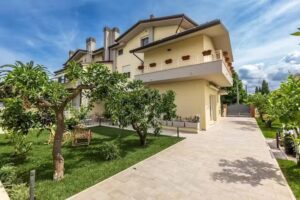 Casa Rita – Guest House, Hotel, B&B a Sabaudia. Stanza e casa vacanza in affitto estivo