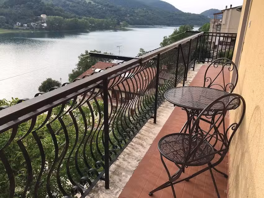 Casa sul Lago Nonna Gio’ ( Colle di Tora -Lago del Turano)