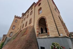 Casa Svizzera – Agriturismo in Barolo