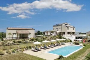 Casale di Mauro – Casa vacanza, Country house a Fermo