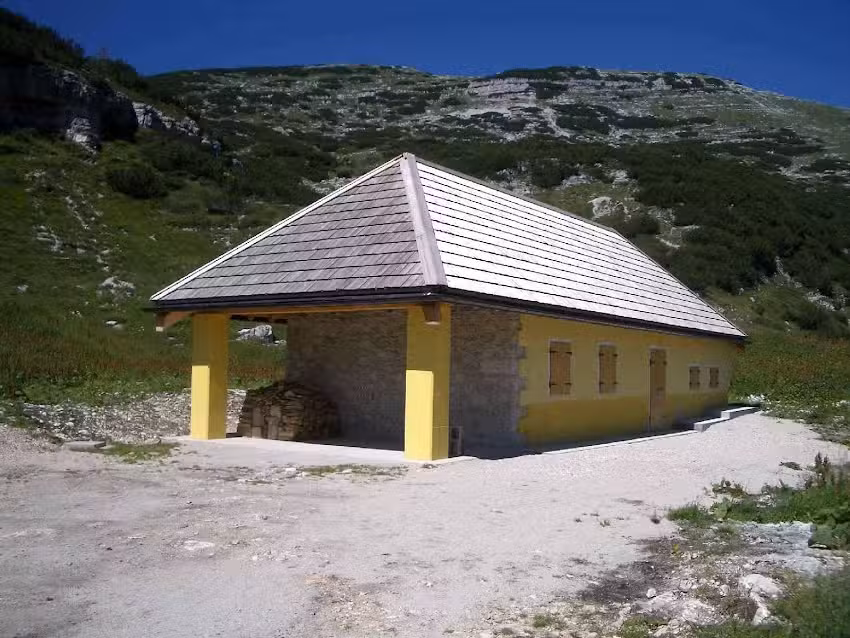 Casara e baita Trentin