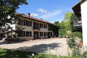 Cascina Caldera ASTI – Affittacamere con ristorazione