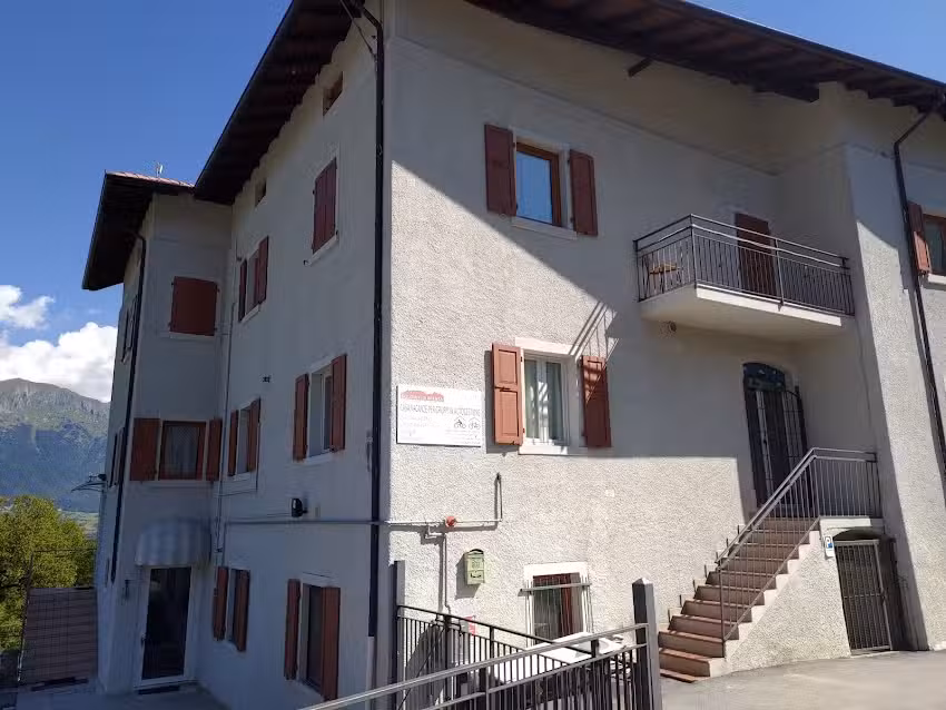 Case Vacanze per gruppi auto gestiti – Lundo