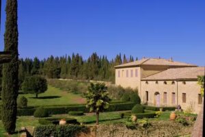 Castello di Grotti – Ville di Corsano