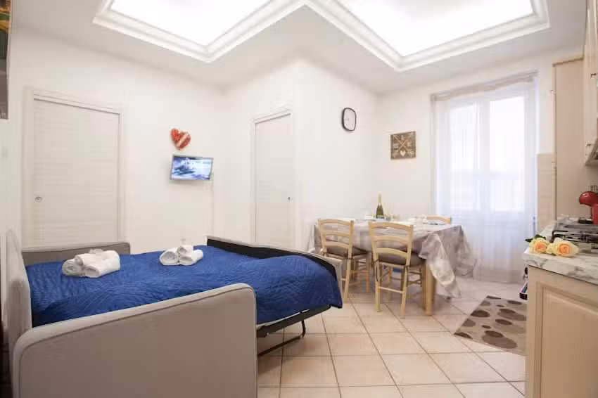 Central Holiday House