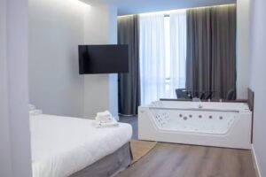 Central Promenade Naples