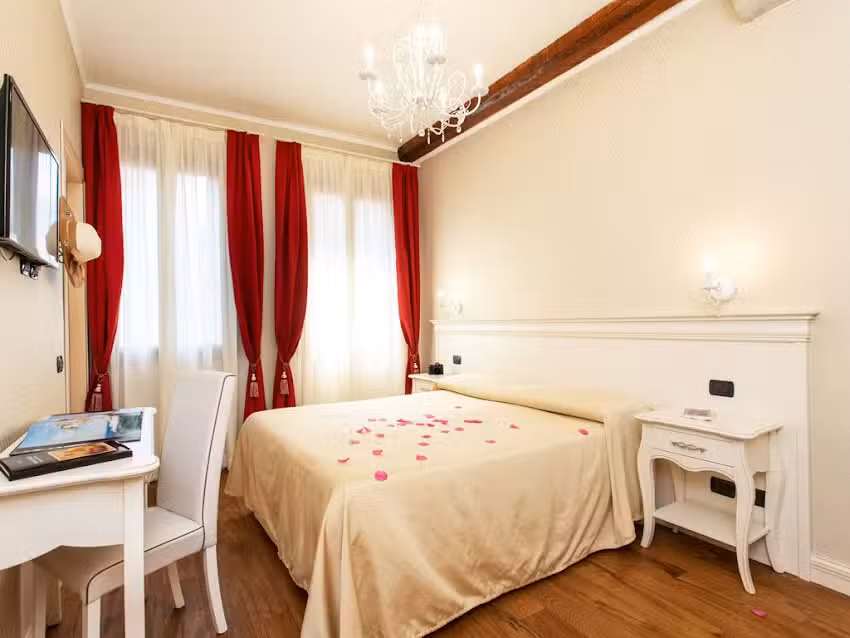 Charming Palace Santa Fosca