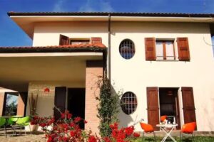 Cherry Cat Bed & Breakfast