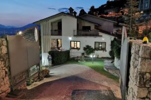 Chez Nous Bed and Breakfast