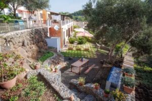 Clelia Case Vista Mare