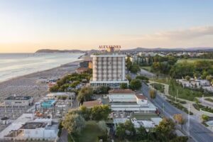 Color Alexandra Plaza Family Hotel