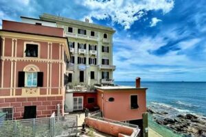 Comodissimo Gaslini e mare