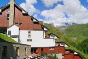Comunione Residence Cervinia Due