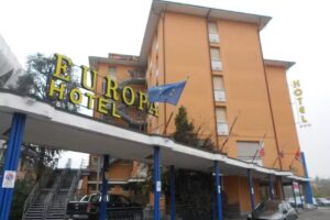 CONFIDENCE HOTEL Europa