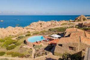 Costa Paradiso Resort